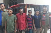 বগুড়ায় ছিনতাইয়ের ৪ ঘণ্টা পর ইজিবাইক উদ্ধারঃ ডিবির অভিযানে গ্রেফতার ৪
