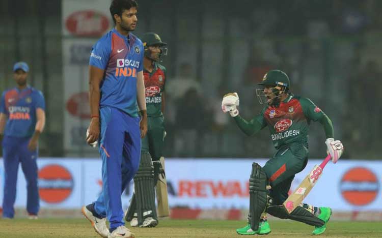 প্রথম টি-২০ শেষ বলে ৬ মেরে টাইগারদের ভারত বধ