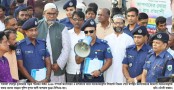জেলা পুলিশের উদ্যোগে শেরপুরে সচেতনামূলক লিফলেট বিতরণ