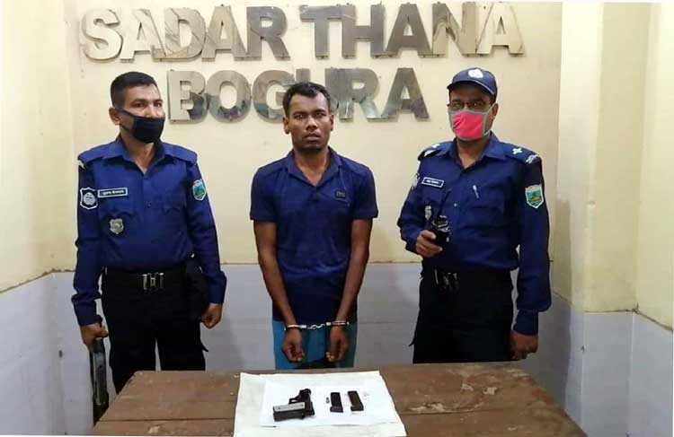 বগুড়ায় হত্যাসহ ৯টি মামলার আসামী 
সন্ত্রাসী হাড়ি জুয়েল অস্ত্রসহ গ্রেফতার