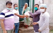 বগুড়া শহরের চেলোপাড়ায় খাদ্যসামগ্রী 
বিতরণ করলেন আ’লীগ নেতা জুয়েল