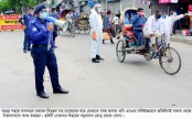 বগুড়ায় মানুষকে ঘরে ফেরাতে
সড়কে সড়কে ঘুরছেন ওসি বদিউজ্জামান