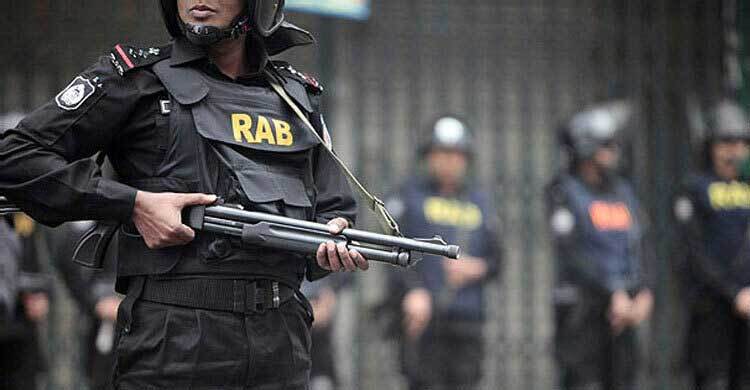 র‍্যাবের সঙ্গে ‘বন্দুকযুদ্ধে’ অস্ত্রধারী মাদক বিক্রেতা নিহত
