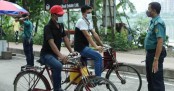 কঠোর লকডাউন দেখতে এসে আটক ১০০
