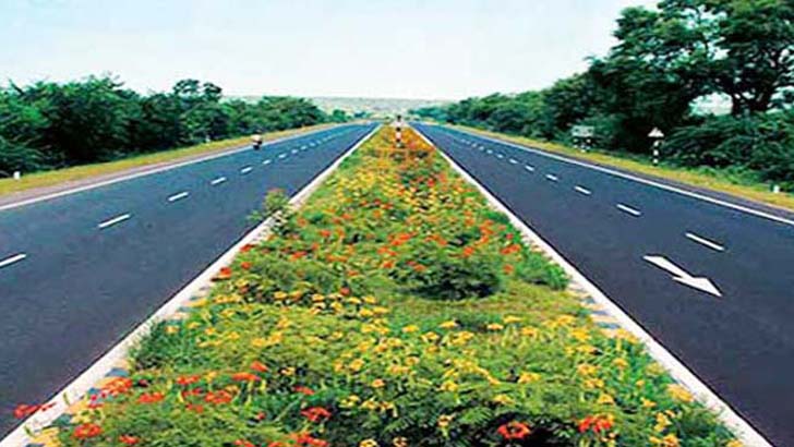 ১১ সড়কের মালিকানা নিয়ে মুখোমুখি
