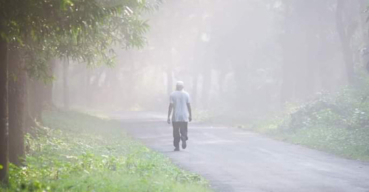 রাতের তাপমাত্রা কমে পড়তে পারে কুয়াশা
