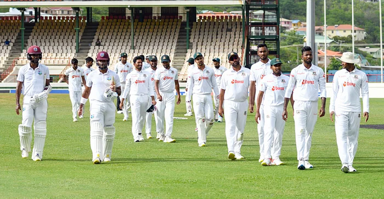 ‘তামিম-সাকিব নয়, এখন শান্ত-মিরাজদের দায়িত্ব নেওয়ার সময়’
