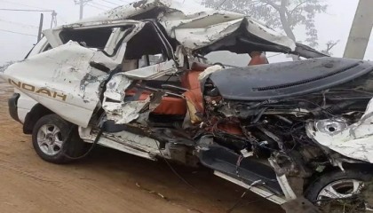 হবিগঞ্জে ঘন কুয়াশায় ৪ গাড়ির সংঘর্ষ, নিহত ৩
