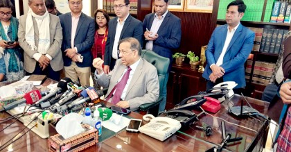 বার ও বেঞ্চের সম্পর্ক ভাই-বোনের মতো, বিবাদ হতেই পারে: আইনমন্ত্রী
