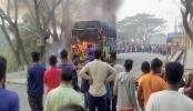 ফরিদপুরে বাসচাপায় মোটরসাইকেলের ৩ আরোহী নিহত
