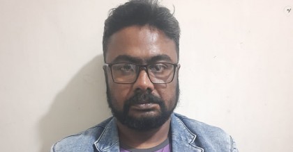 ভিন্ন নামে ফেনসিডিল বিক্রি, মাদক কারবারি গ্রেফতার
