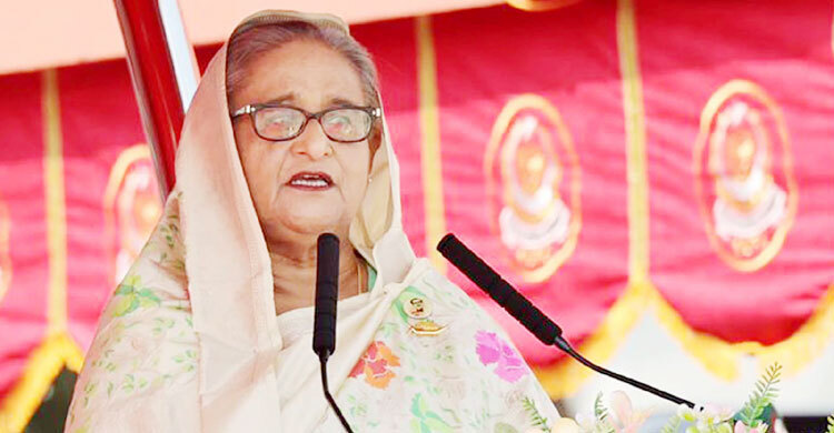 সশস্ত্র বাহিনী শুধু দেশে নয়, বিদেশেও দুর্যোগে পাশে দাঁড়ায়
