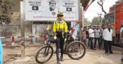 সাইকেলে তিন দেশ ঘুরে ভারতীয় তরুণী এখন বাংলাদেশে

