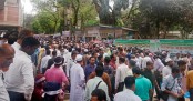 প্রেস ক্লাবের সামনে শিক্ষকদের মহাসমাবেশ
