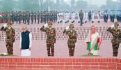 বীর শহীদদের প্রতি রাষ্ট্রপতি ও প্রধানমন্ত্রীর শ্রদ্ধা
