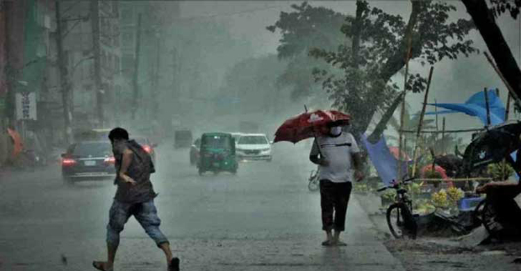একদিকে ঝড়-বৃষ্টি, অন্যদিকে তাপপ্রবাহ
