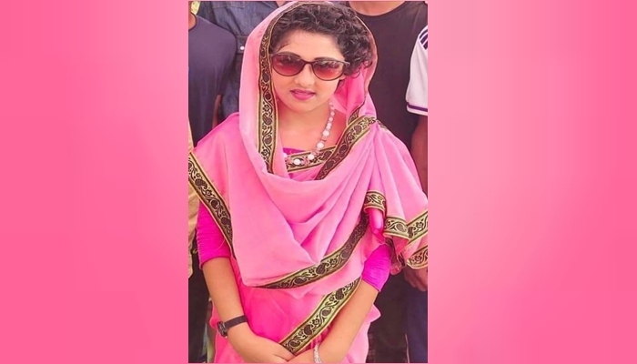 খালেদা জিয়া সাজার ছবিটি ভাইরাল, বিপাকে স্কুল