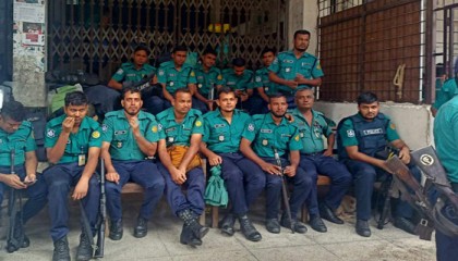 তারেক-জোবায়দার মামলার রায়: আদালতে নিরাপত্তা জোরদার