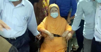 চিকিৎসকদের ‘নিবিড় পর্যবেক্ষণে’ খালেদা জিয়া
