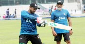 রিপোর্টের ওপর সাকিবের খেলা নির্ভর করছে: হাথুরুসিংহে
