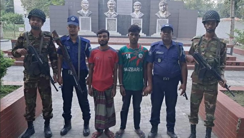 কাজিপুরে গোপনে গৃহিণীর গোসলের ভিডিও ধারণ করে চাঁদা দাবী, গ্রেফতার ২ 