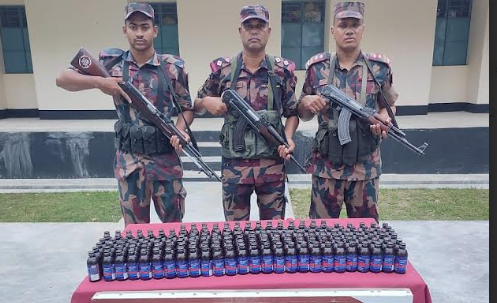 ধামইরহাট সীমান্তে ১৭০ বোতল ফেন্সিডিল উদ্ধার