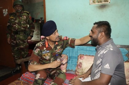 বগুড়ায় জুলাই আন্দোলনে আহত যোদ্ধাদের পাশে সেনাবাহিনী: চাকরি পাচ্ছেন দৃষ্টিশক্তি হারানো ফয়সাল