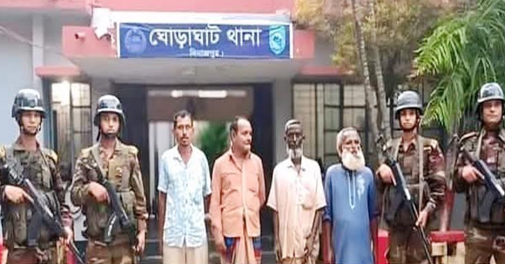দিনাজপুরে চাঁদাবাজি করার সময় সেনাবাহিনীর হাতে আটক ৪