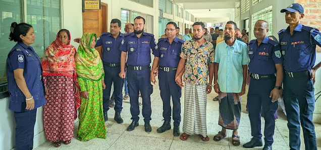 রংপুরে ইরানি দম্পতিকে মারধর করে লুটপাট, ৪ জন গ্রেফতার