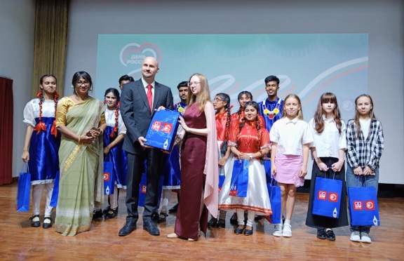 নানা আয়োজনে ঢাকাস্থ রুশ 
হাউসে রাশিয়া দিবস উদযাপন