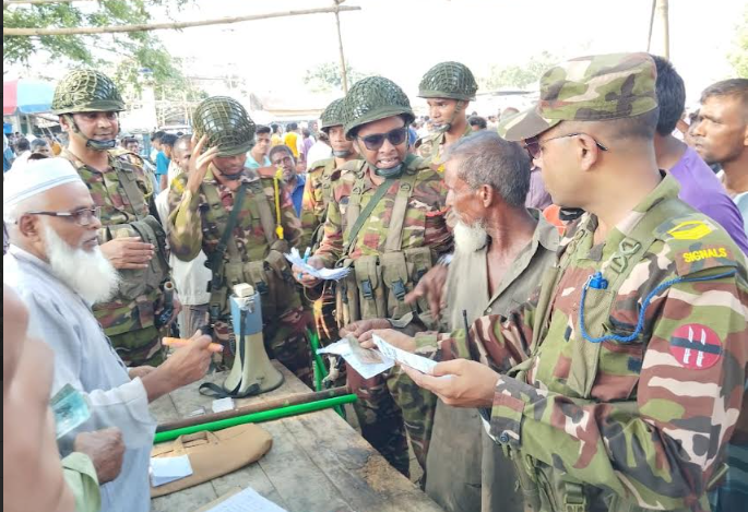 ক্ষেতলালের পশুর হাটে অতিরিক্ত হাসিল আদায়, সেনাবাহিনীর হস্তক্ষেপে টাকা ফেরত