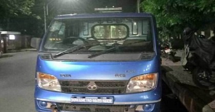 সীমান্ত এলাকা থেকে গাঁজা এনে ঢাকায় বিক্রি, গ্রেফতার ২
