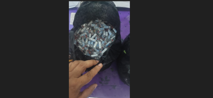 কলমিশাকের ব্যাগে লুকানো ৯০০ পিস নিষিদ্ধ এ্যাম্পুল, যুবক আটক