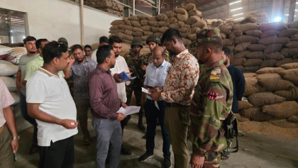 নওগাঁয় অবৈধ ধান-চাল মজুতের অভিযোগ, ৬ লাখ ৩০ হাজার টাকা জরিমানা