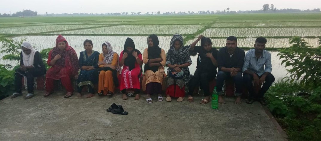 ধামইরহাট সীমান্তে ১০ বাংলাদেশিকে পুশইন