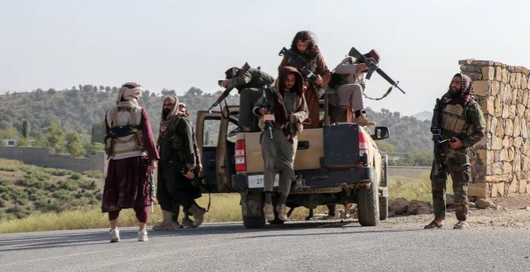 পাকিস্তান ও আফগানিস্তানের সীমান্তে তীব্র সংঘর্ষে উভয় পক্ষের বহু সেনা নিহত