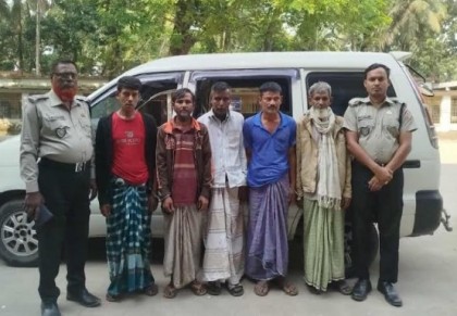 বগুড়ায় ৫ মাদক ব্যবসায়ীর কারাদণ্ড