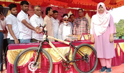 চিলাহাটিতে সেরা ১০ মেধাবীকে সংবর্ধনা ও পুরস্কার প্রদান