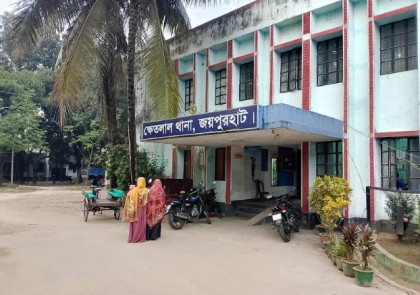 জয়পুরহাটে ভাড়া নেওয়া তরুণীকে গণধর্ষণের অভিযোগ, এলাকায় তীব্র ক্ষোভ