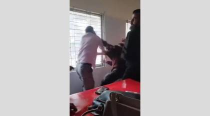 নজিপুর সরকারি উচ্চ  বিদ্যালয়ে শিক্ষকদের মধ্যে মারামারি