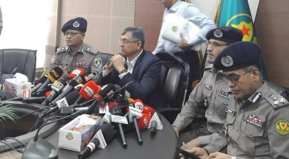 চাঁদাবাজ-সন্ত্রাসীর তালিকা করে ‘শিগগিরিই অভিযান’: স্বরাষ্ট্রমন্ত্রী