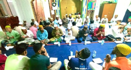 বগুড়ায় বাইতুস সালাম জামে মসজিদ কমিটির উদ্যোগে ইফতার মাহফিল অনুষ্ঠিত
