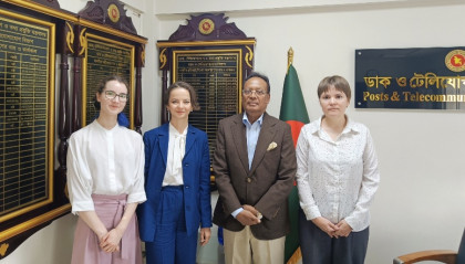 ডাক ও টেলিযোগাযোগ মন্ত্রীর সঙ্গে 
রাশিয়ান হাউসের পরিচালকের সাক্ষাৎ 