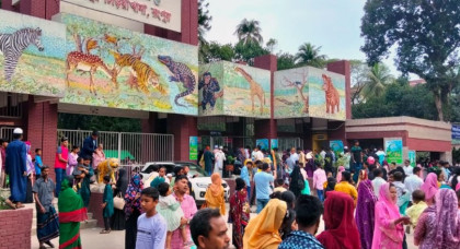 প্রচন্ড গরমে সীমাহীন কষ্টে আছে রংপুর চিড়িয়াখানার খাঁচাবন্দি পশুপাখি
