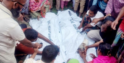বগুড়ার কাহালুতে বিদ্যুতায়িত হয়ে ঘরে পড়ে ছিল দম্পতির মরদেহ