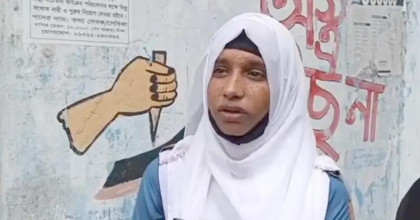 কলেজের ভুলে এইচএসসি পরীক্ষায় বসতে পারলেন না সুমাইয়া, কান্নায় ভেঙে ফিরলেন কেন্দ্র থেকে