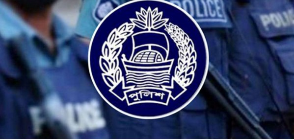 পুলিশের ৩৩ ঊর্ধ্বতন কর্মকর্তাকে বাধ্যতামূলক অবসরে পাঠাল সরকার