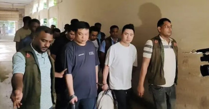 ২ হাজার আইফোন ও ৪০ ল্যাপটপ সহ ৬ চীনা নাগরিক গ্রেপ্তার