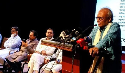 বিরোধীদলকে রিজভী- শুধু কর্মসূচি নয়, গ্যাস-বিদ্যুৎ সংকট সমাধানে বিকল্প পরিকল্পনা দিন
