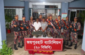জয়পুরহাটে ৮৯ লাখ টাকার কষ্টিপাথরের মূর্তি উদ্ধার, আটক ২